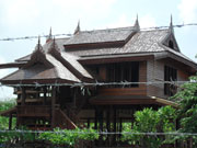 [บ้านทรงไทย ลพบุรี]