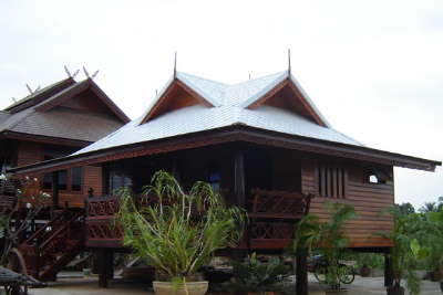 บ้านทรงไทย ชุติกาญจน์